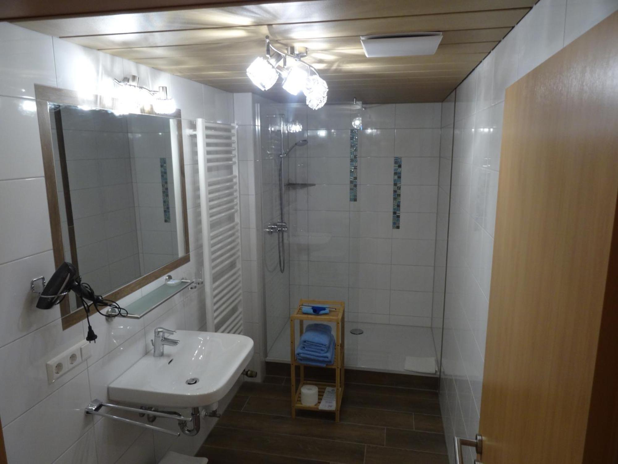 Gaestehaus Erika - Chiemgau Karte Инцелль Экстерьер фото