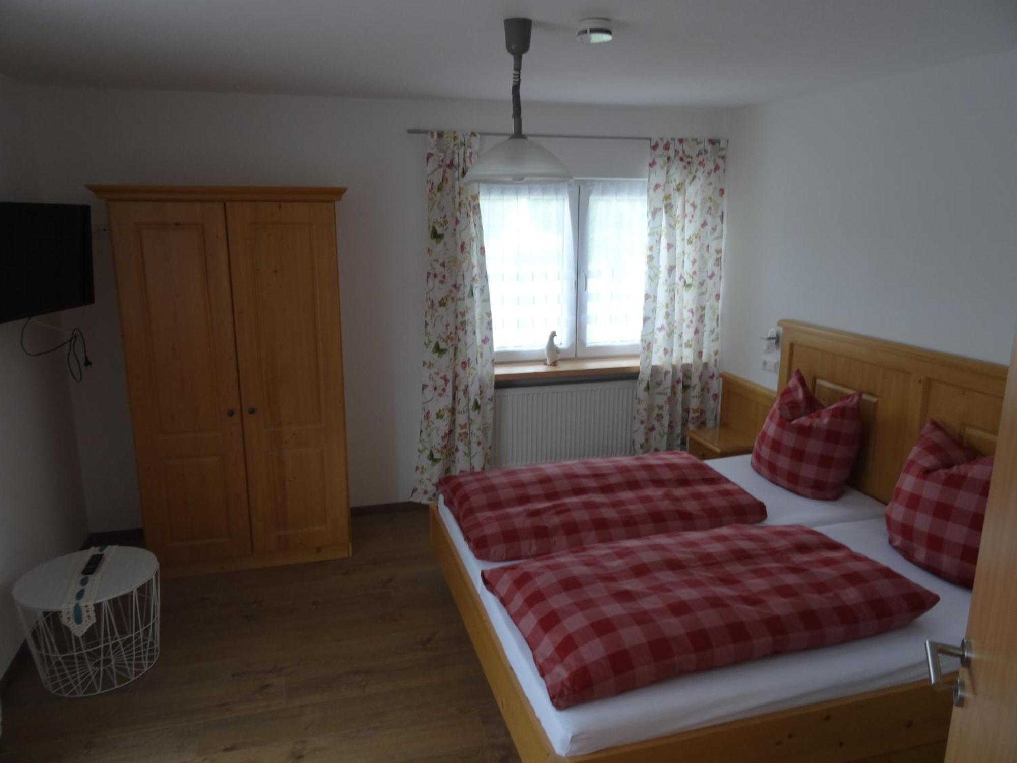 Gaestehaus Erika - Chiemgau Karte Инцелль Экстерьер фото