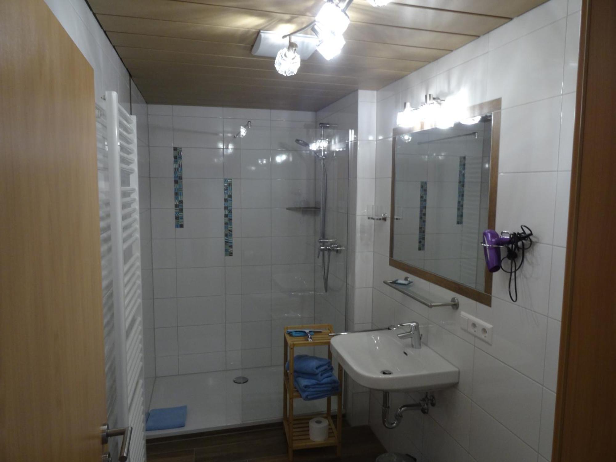 Gaestehaus Erika - Chiemgau Karte Инцелль Экстерьер фото
