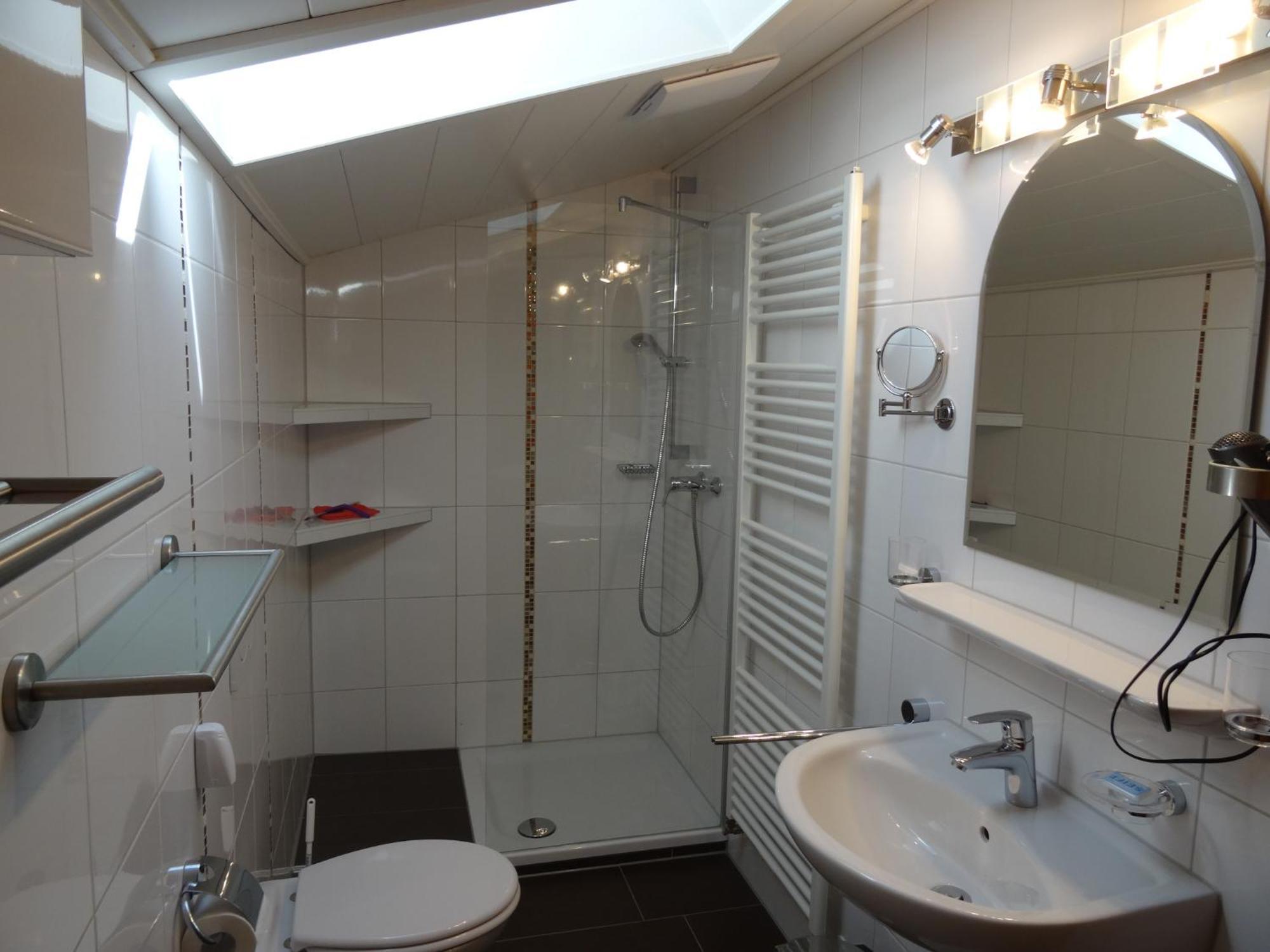 Gaestehaus Erika - Chiemgau Karte Инцелль Экстерьер фото